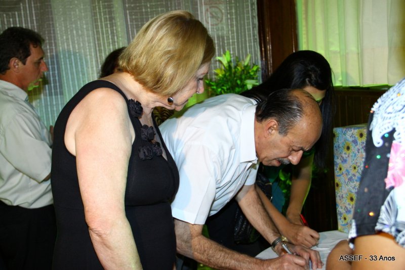2010_11_20_jantar_dan%c3%a7ante_assef_33_anos-054