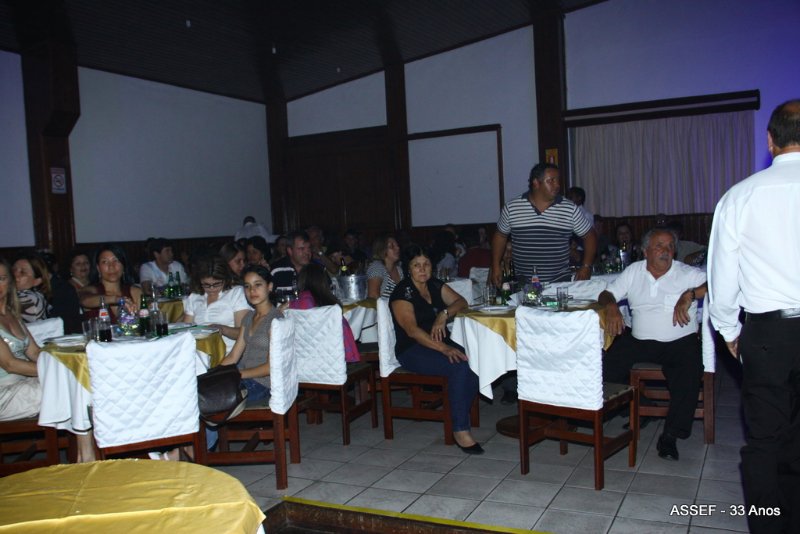 2010_11_20_jantar_dan%c3%a7ante_assef_33_anos-162