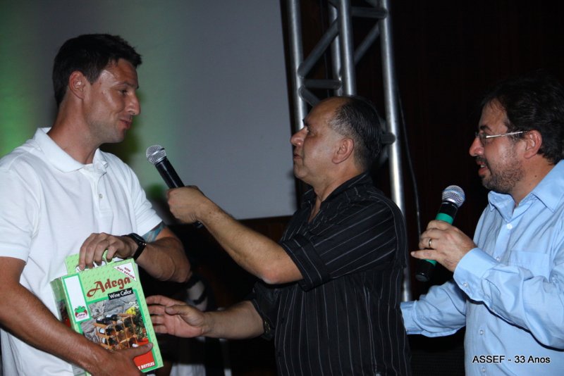 2010_11_20_jantar_dan%c3%a7ante_assef_33_anos-172