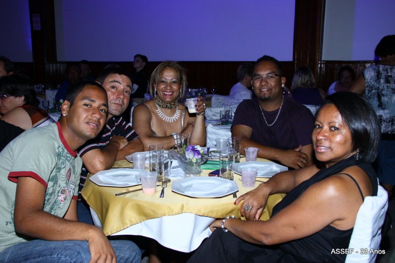 2010_11_20_jantar_dan%c3%a7ante_assef_33_anos-228