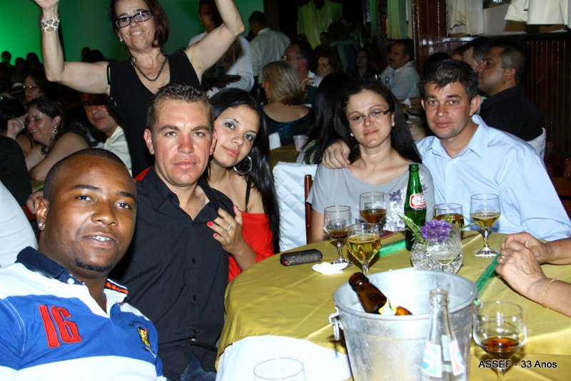 2010_11_20_jantar_dan%c3%a7ante_assef_33_anos-485