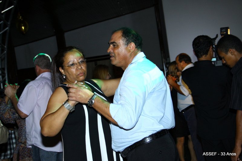 2010_11_20_jantar_dan%c3%a7ante_assef_33_anos-535