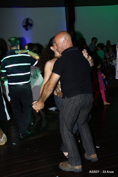 2010_11_20_jantar_dan%c3%a7ante_assef_33_anos-556