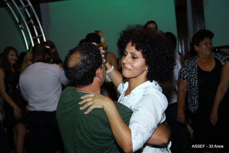 2010_11_20_jantar_dan%c3%a7ante_assef_33_anos-569
