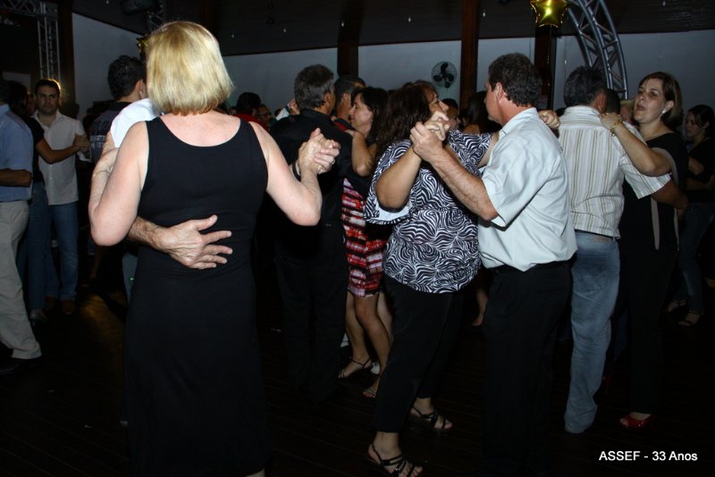 2010_11_20_jantar_dan%c3%a7ante_assef_33_anos-594