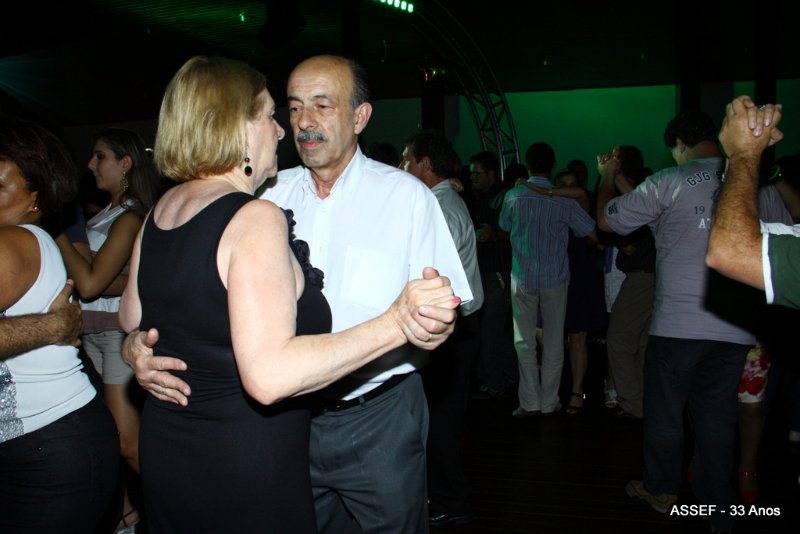 2010_11_20_jantar_dan%c3%a7ante_assef_33_anos-598