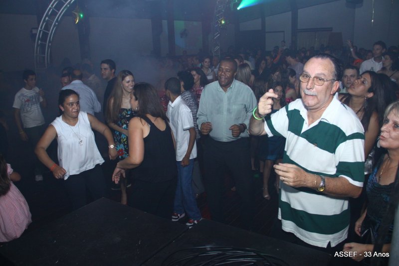 2010_11_20_jantar_dan%c3%a7ante_assef_33_anos-746