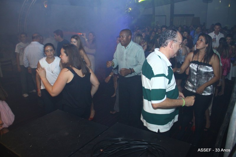 2010_11_20_jantar_dan%c3%a7ante_assef_33_anos-747