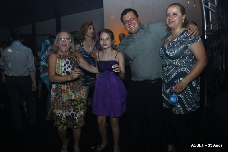 2010_11_20_jantar_dan%c3%a7ante_assef_33_anos-767