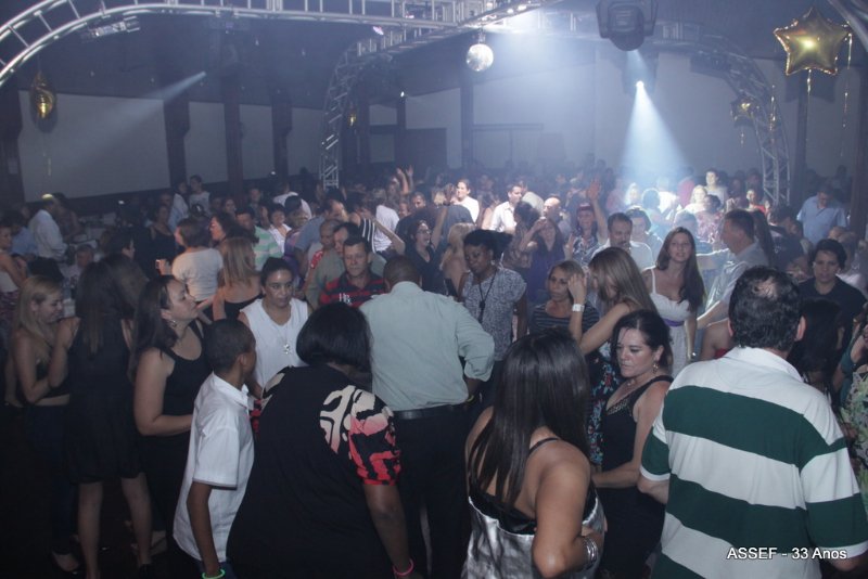 2010_11_20_jantar_dan%c3%a7ante_assef_33_anos-854