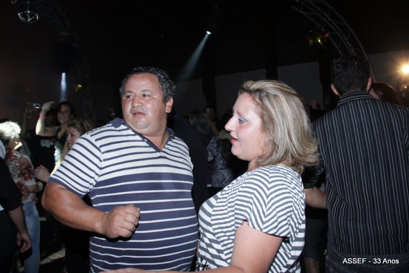 2010_11_20_jantar_dan%c3%a7ante_assef_33_anos-865
