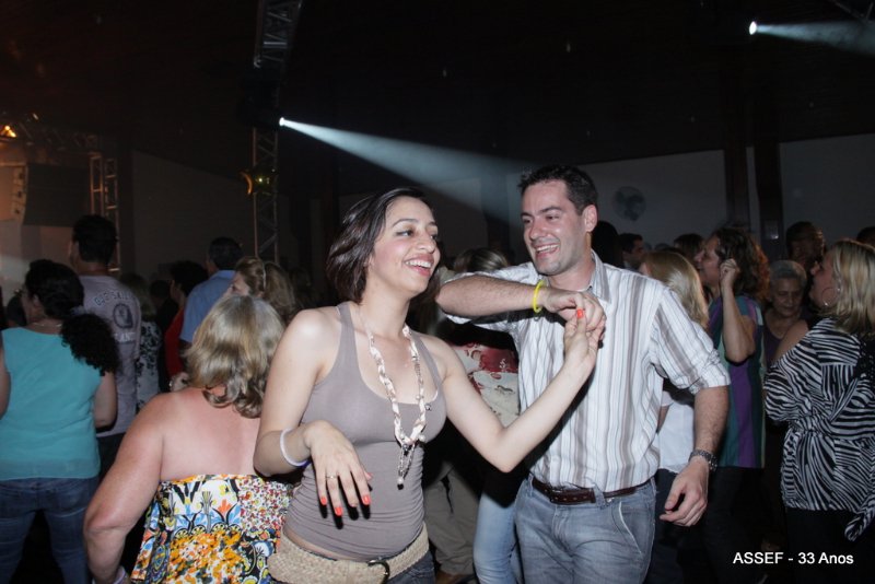 2010_11_20_jantar_dan%c3%a7ante_assef_33_anos-869