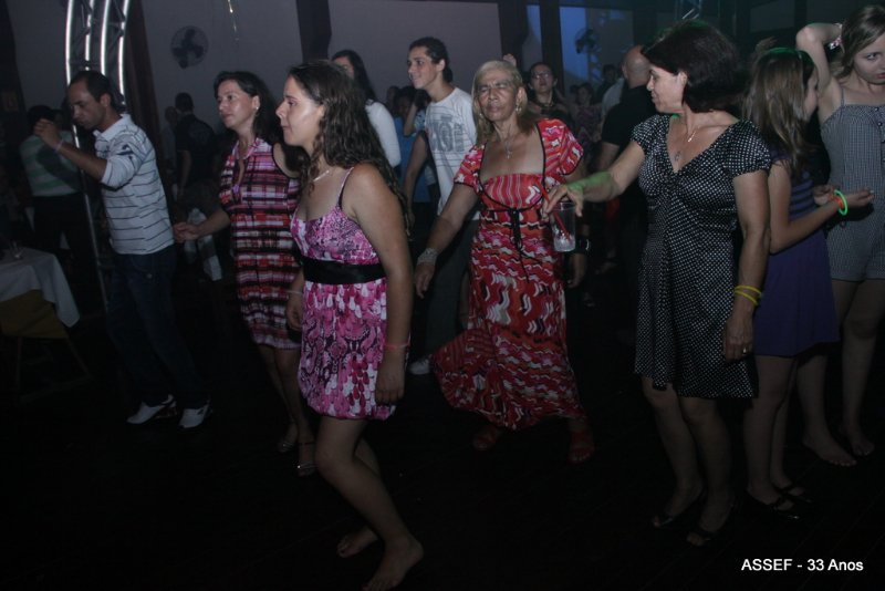 2010_11_20_jantar_dan%c3%a7ante_assef_33_anos-914