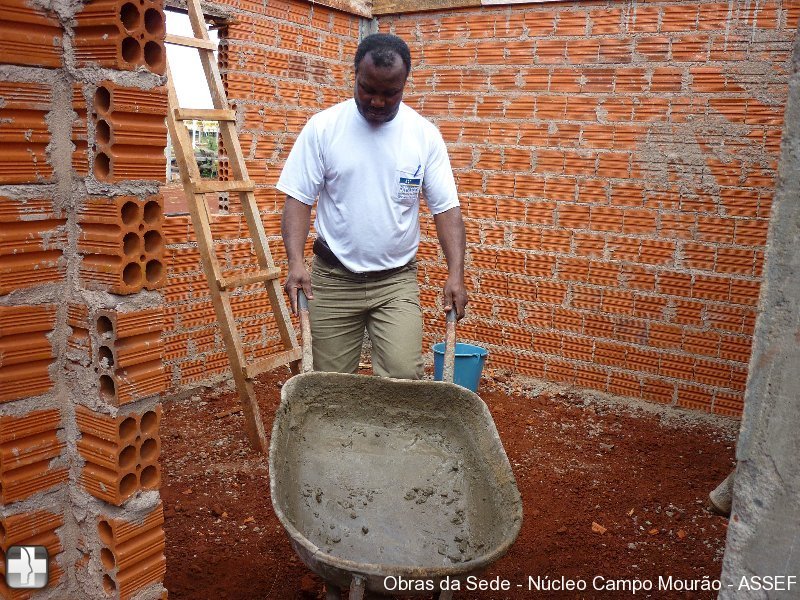 20120830-_nucleo_assef_campo_mourao_imagensdaobra-casasede109